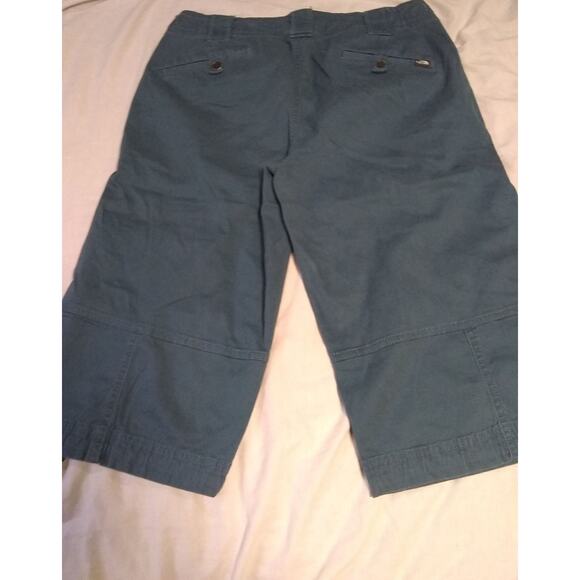 Blue North face Capris Size‎ 4 - Picture 3 of 5